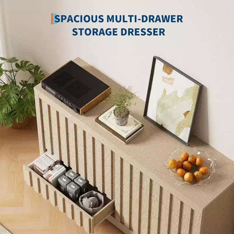 Commode brune en bois cannelé sans poignée à 8 tiroirs pour 1 personne